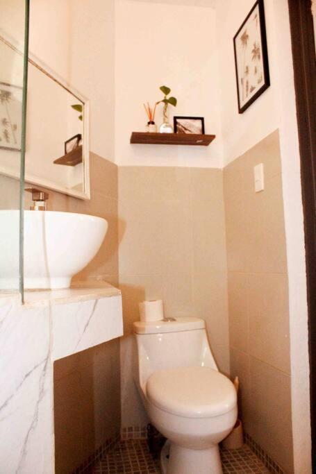 Apartment New Mex Inspired Bo-ho Chic With Private Patio And Roof Terrace